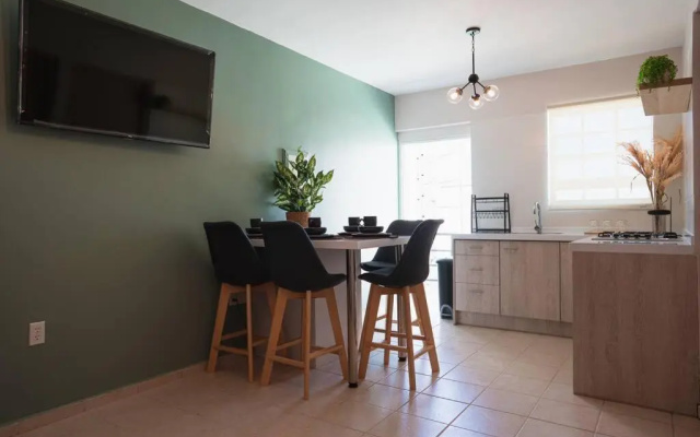 Lovely 2-bedroom apartment in Downtown, Otrobanda