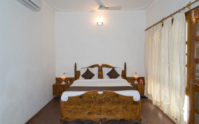 OYO 10412 Home Exotic 4BHK Villa Govardhan Vilas