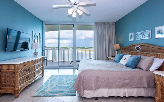 Condo Overlooking the Bay - Unit Crb0503