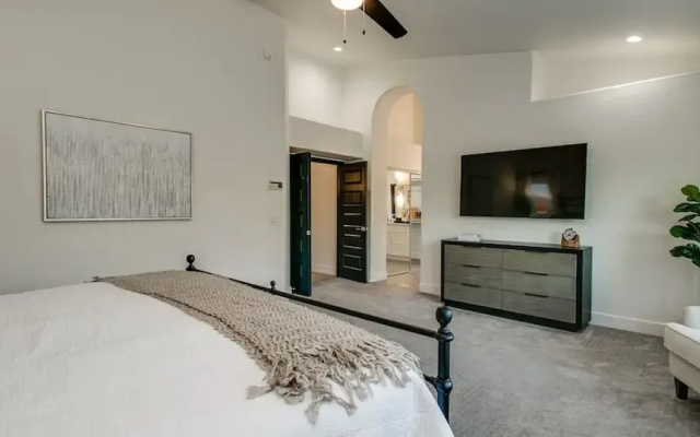 Private Sanctuary in North Scottsdale W/pool!