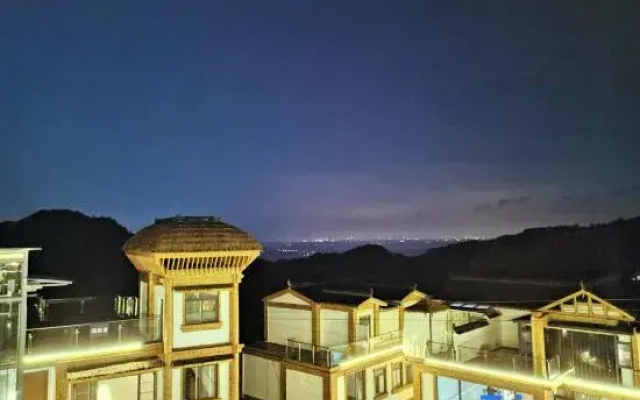 Huaxuan Hot Spring Hotel,Qingcheng Mountain