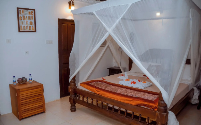 Langi Langi Beach Bungalows
