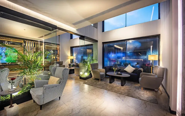 Tuvana Hotel