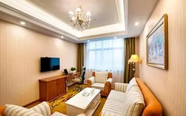 Vienna International Hotel (Yongzhou Ave Subway Stn, Ningbo Lishe Airport Branch)