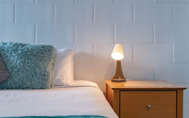 Airlie Sun & Sand Accommodation Studio 1
