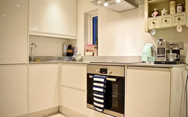 1 Bedroom Flat in Parsons Green