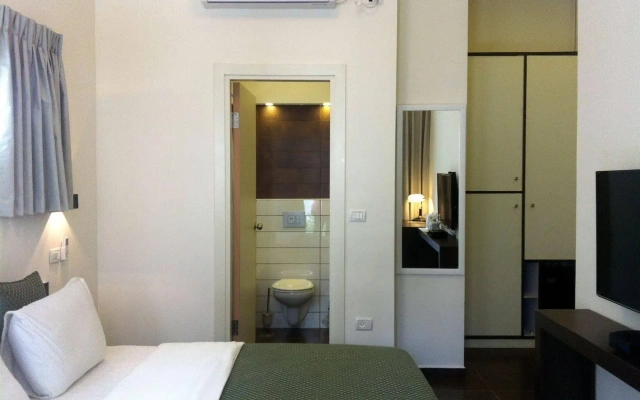 27 Montefiore TLV