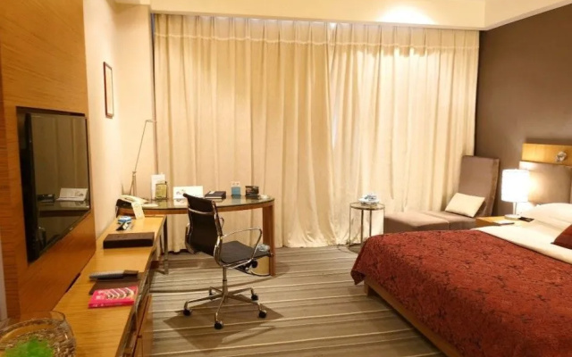 Qujing Guanfang Hotel