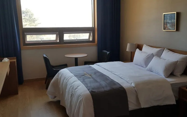 Paju Beautiful Tourist Hotel