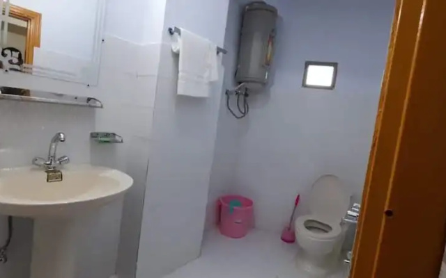 Hotel Crown City Muzaffarabad