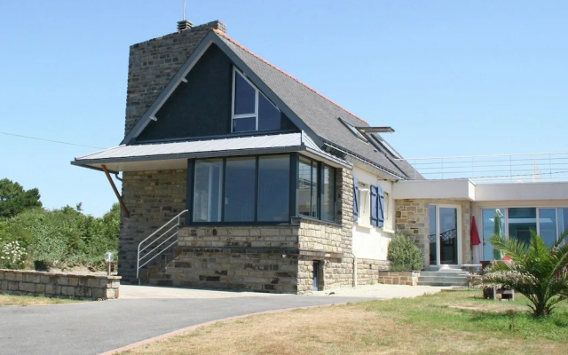 Seafront Villa in Finistère