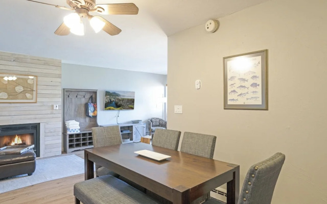 Ridgecrest 202 2 Bedroom Condo by RedAwning