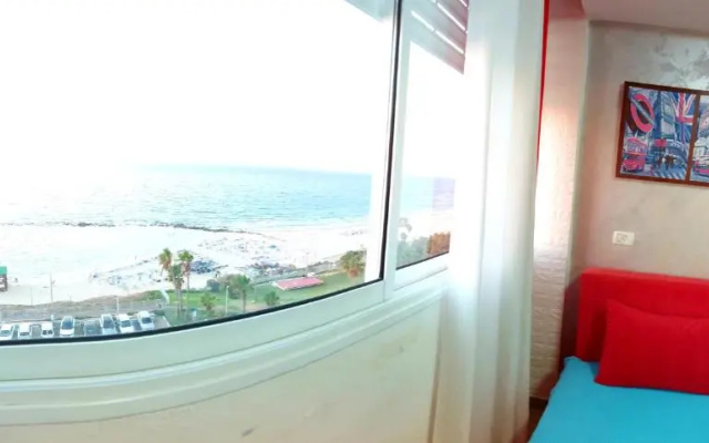 612 Apartment on the Beach