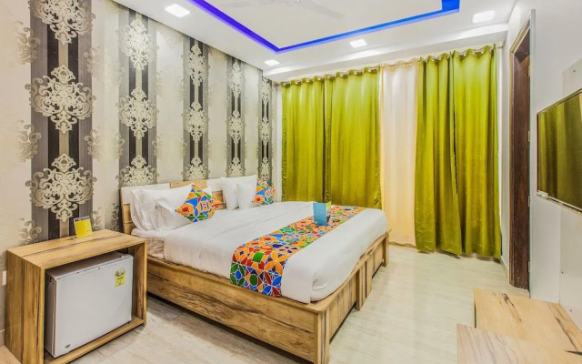 FabHotel Comfort Dome Premium