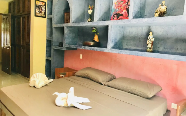 Room-sunset Double Room in Stunning Vill