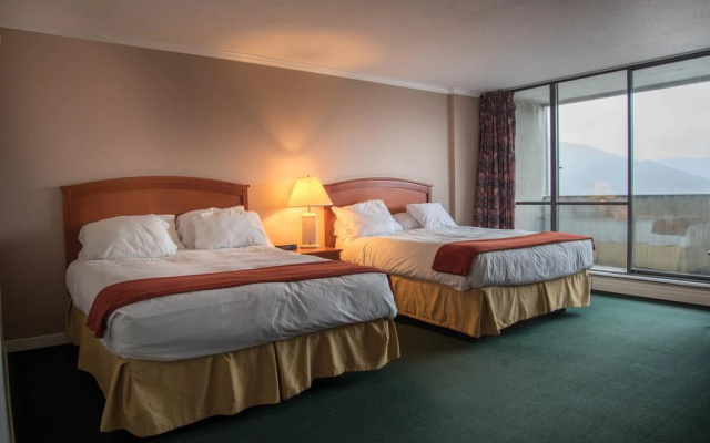 Highliner Hotel & Conference Centre