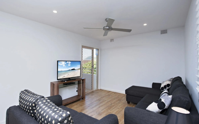Shoal Bay Road, Del Rae, Unit 18, 25