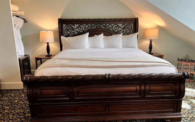 Woodstone Manor Inc.