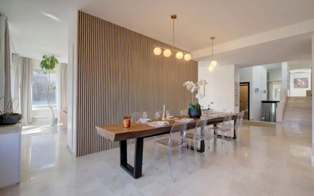 Lugano Lake View Villa w. Private Pool
