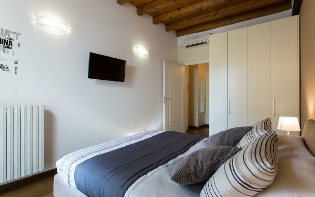 Charming Milan Apartments Brera-Madonnina 1