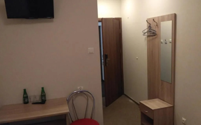 Hotel Nowostawy