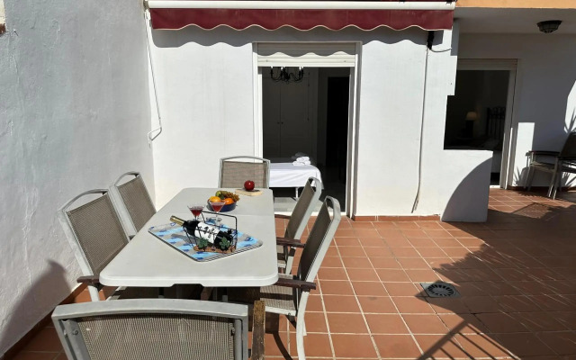 Spacious family villa Aljamar 8a