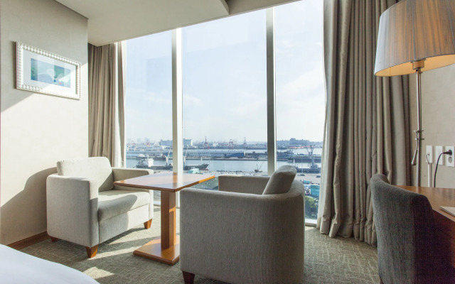 Harbor Park Hotel