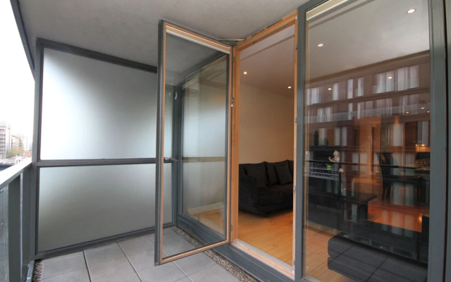 Forbes Street Luxury Apt