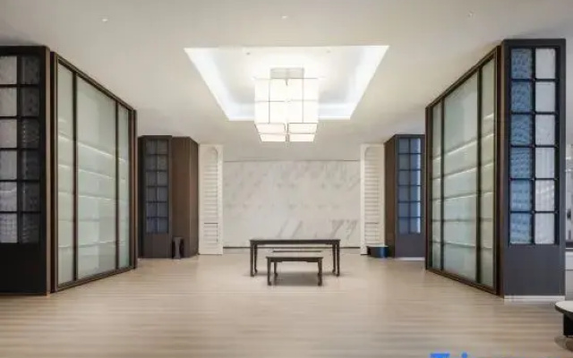 Yuehua Jinpu International Hotel (Pubei Aoyuan Plaza)