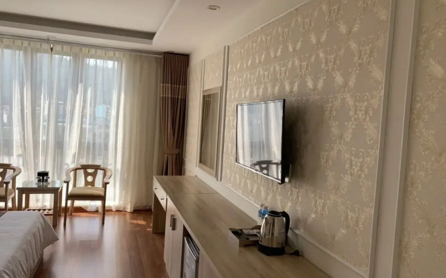 OYO 1120 Hai Anh Vip Hotel