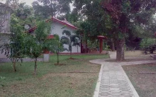 katharagama Safari Hotel