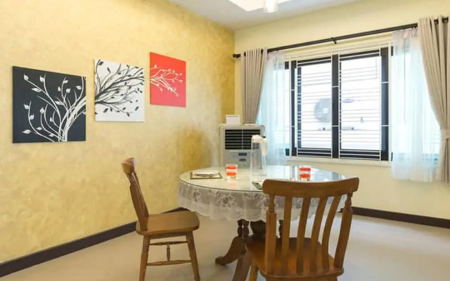 3 Bedroom House @Skytrain