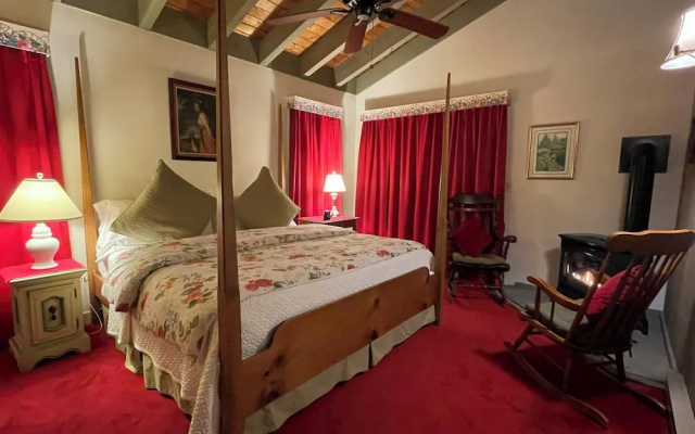 Deerhill Inn