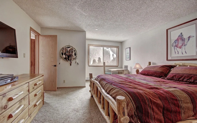 221 Cinnamon Ridge I 2 Bedroom Condo by RedAwning