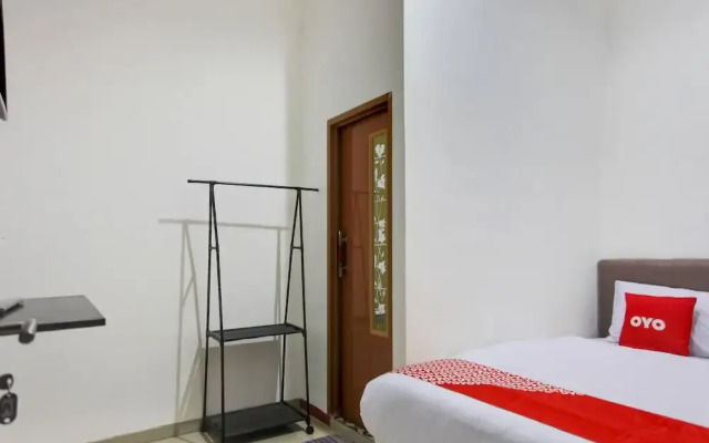 Citara Jaya Guesthouse by OYO Rooms