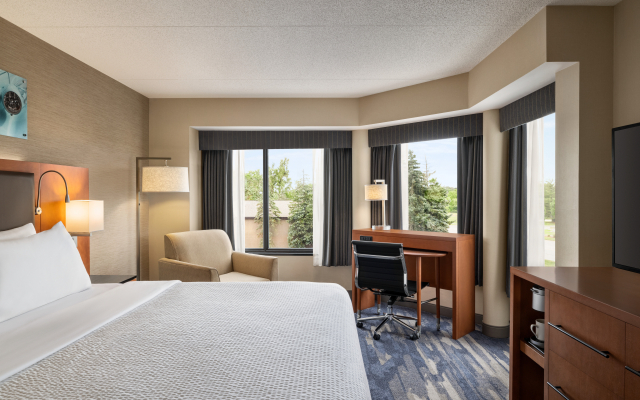 Crowne Plaza Auburn Hills by IHG