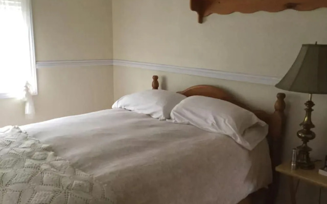 Salmon Pool Inn