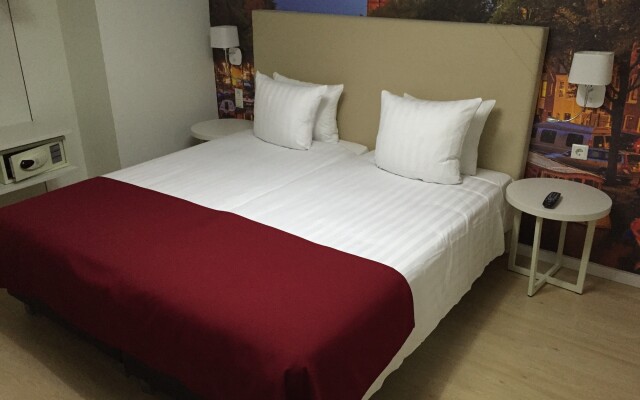 France Hotel Amsterdam (ex. Floris France Hotel) Амстердам комната для гостей