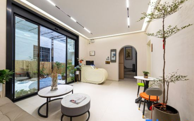 Cipan Xiyu Homestay (Jingdezhen Taoxichuan Chuangyi Guangchang)