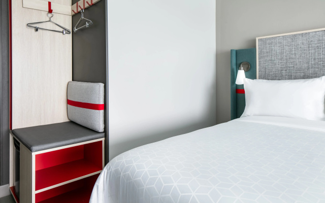 avid hotel Roseville - Minneapolis North by IHG