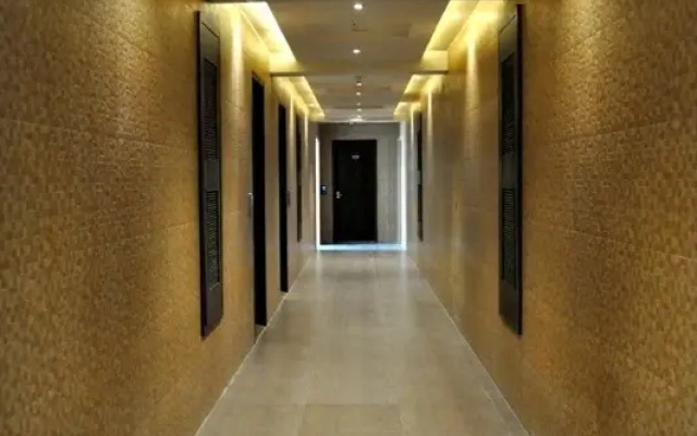 The Royal Bharti Hotel