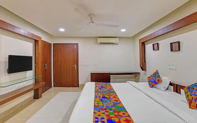 FabHotel The Tuesday Suits - Opposite to Delhi Public School