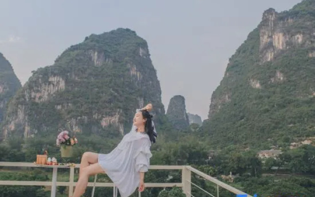 Range Rover Court Hotel (Yulonghe Branch in Yangshuo)