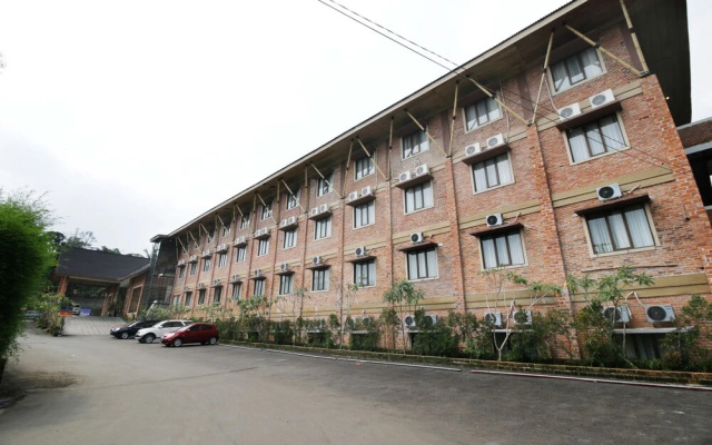 Airy Premier Sentul Cikeas Babakan Tumas 16 Bogor