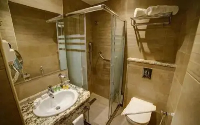 De Lara Hotel