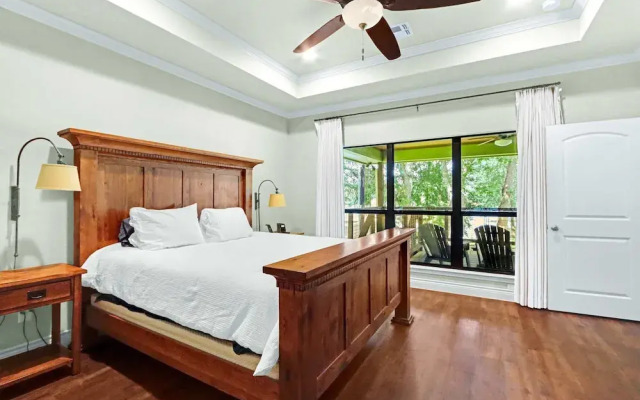 Beautiful Lakefront Cabin Something For Everyone