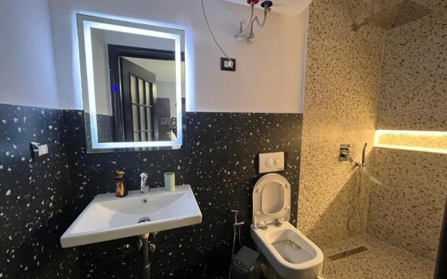 Your black & white Studio Suite