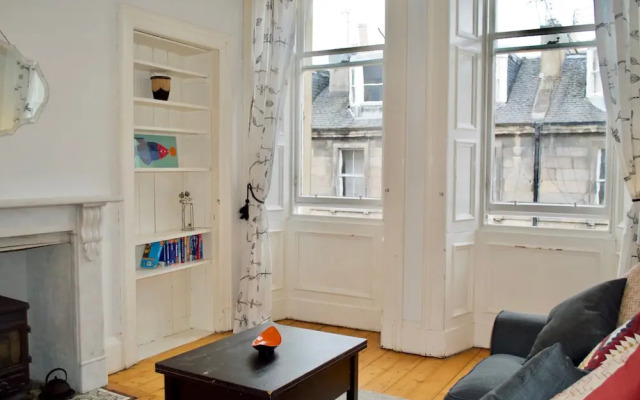 Cosy 1 Bedroom Home In Edinburgh