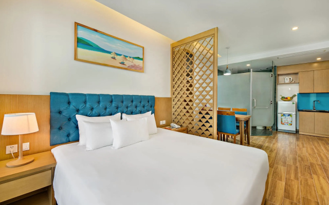 Seashore Hotel & Apartment