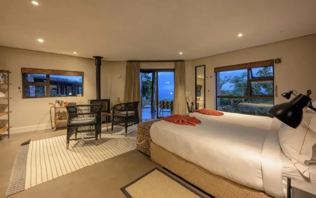 Zulu Rock Lodge - Babanango Game Reserve